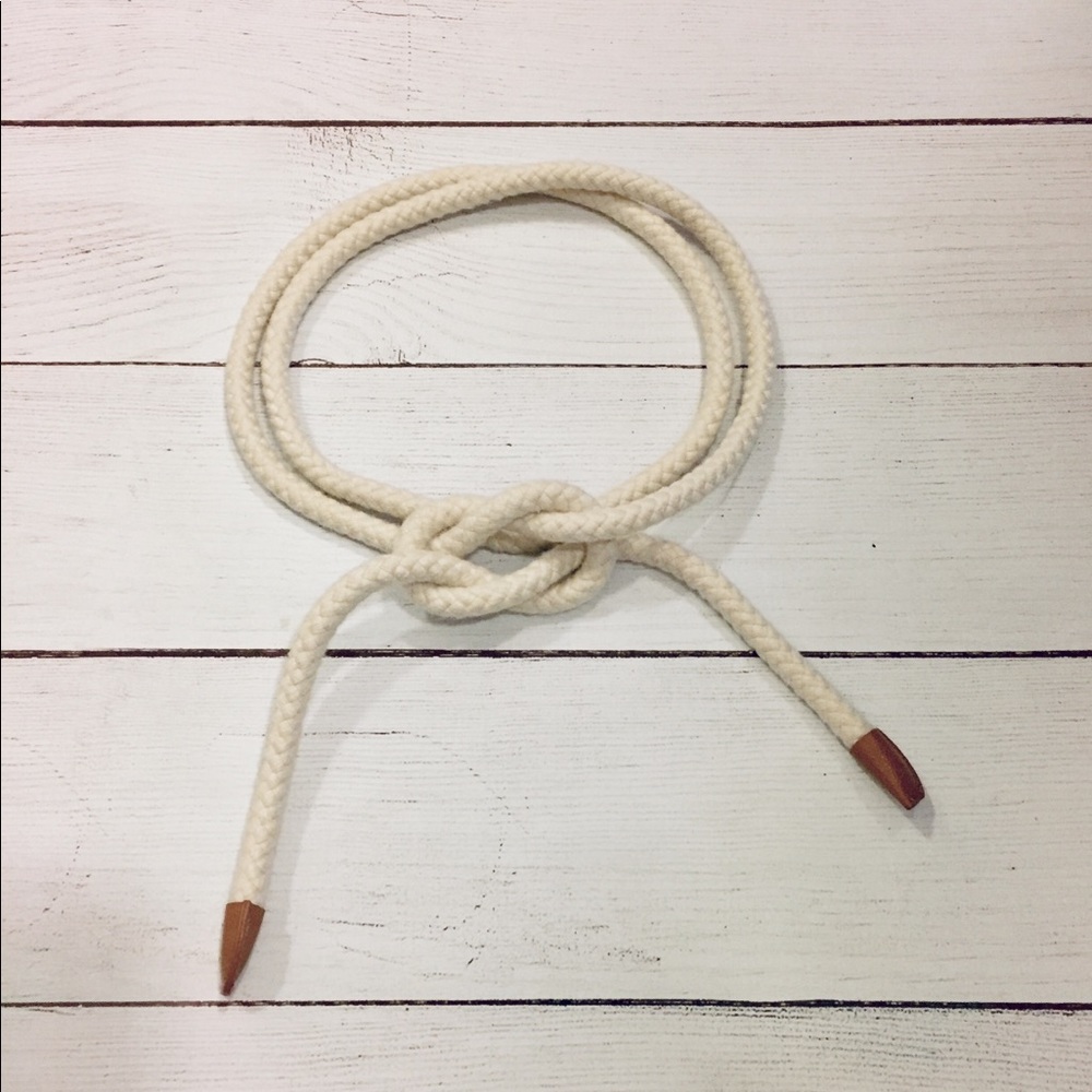 Off White/Cream Rope Style Knit Belt